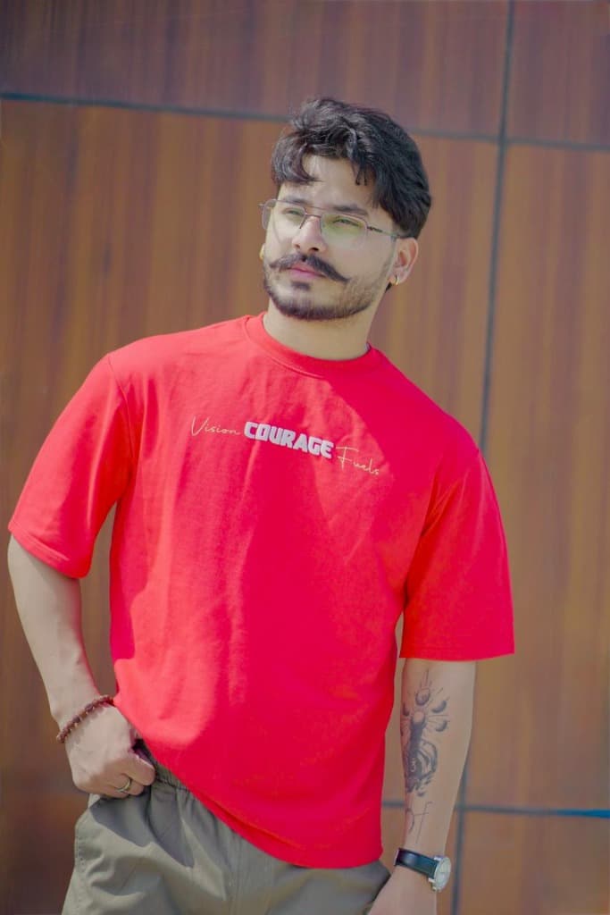 "Courage Pays" Oversized Tee